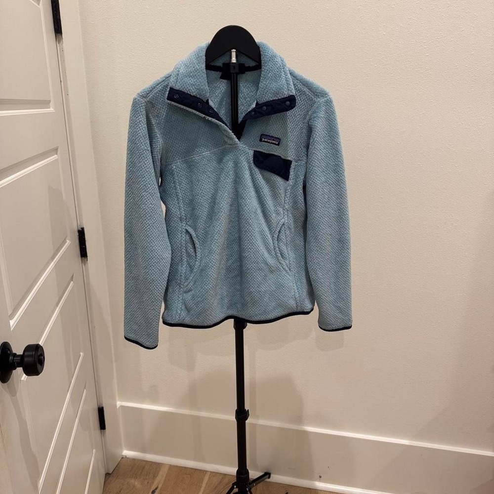 Patagonia blue fleece jacket size small